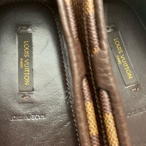 Louis Vuitton size 37 loafers